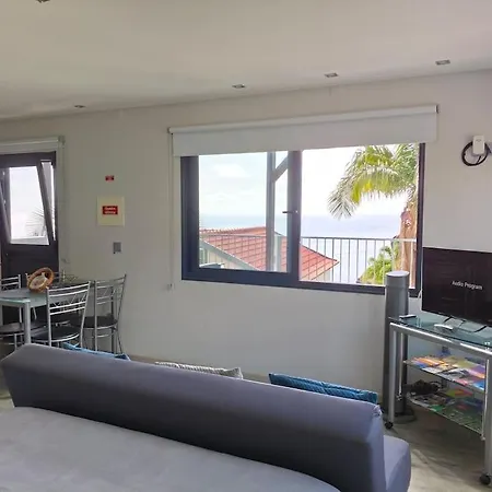 Vаrаndаs Dо Sоl-vista Relaxante Entre Mar E Montanha Ponta do Sol (Madeira)