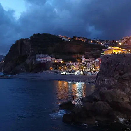 Апартаменты Vаrаndаs Dо Sоl-vista Relaxante Entre Mar E Montanha Понта-ду-Сол