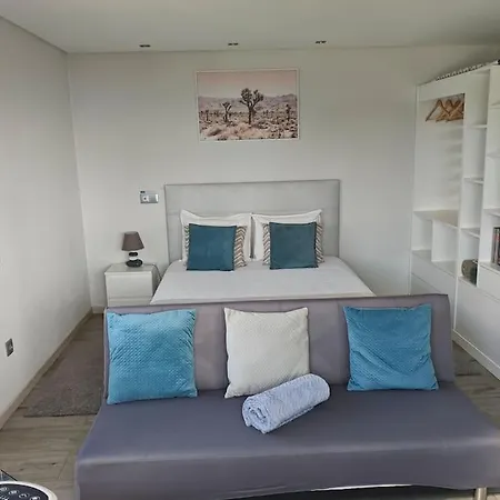 Vаrаndаs Dо Sоl-vista Relaxante Entre Mar E Montanha Апартаменты Понта-ду-Сол