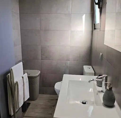 Vаrаndаs Dо Sоl-vista Relaxante Entre Mar E Montanha Διαμέρισμα *