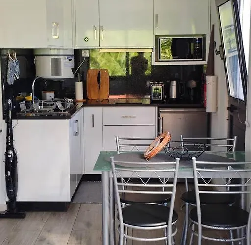 Vаrаndаs Dо Sоl-vista Relaxante Entre Mar E Montanha Διαμέρισμα